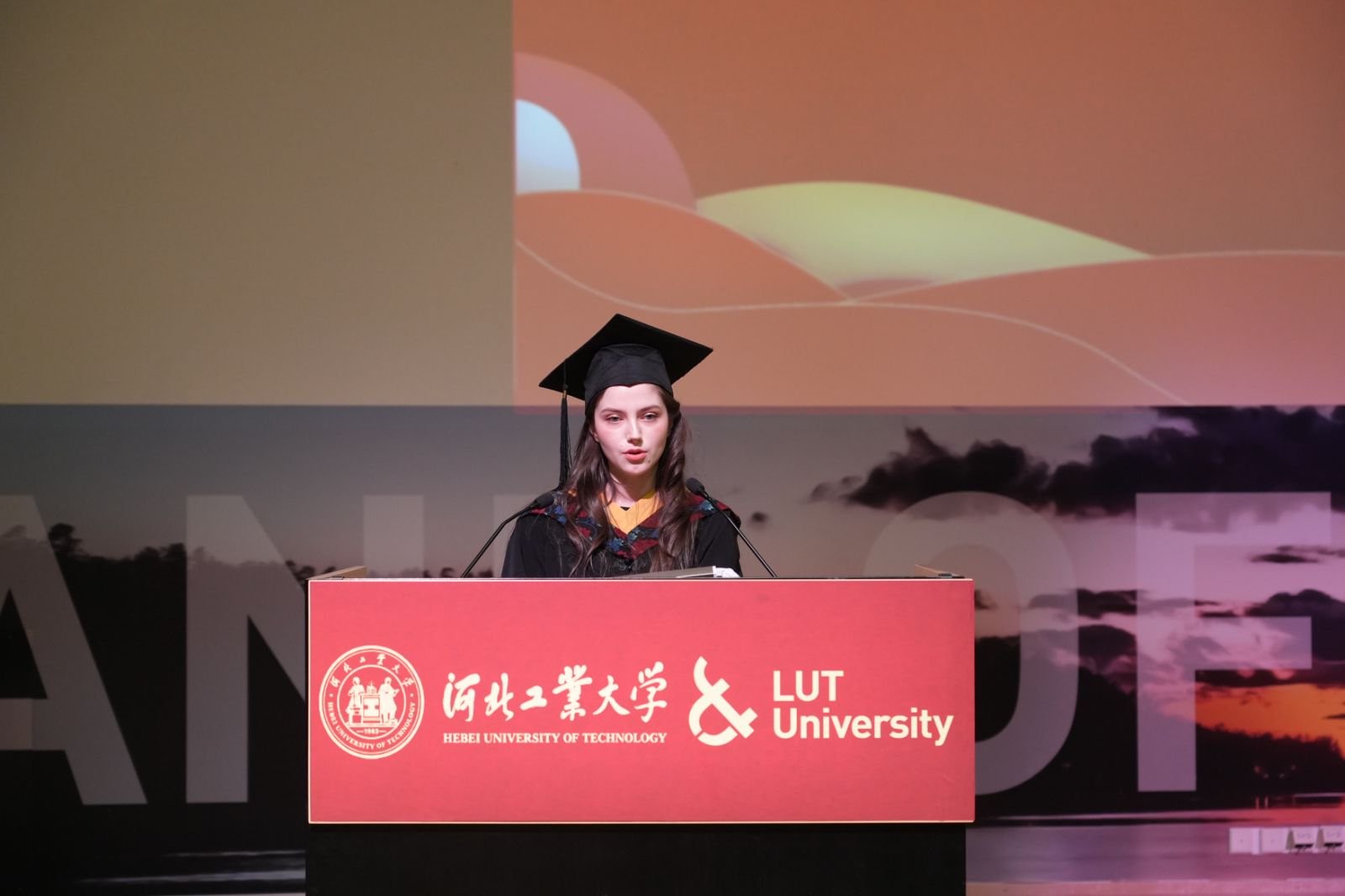 Catherine Barnes.jpg